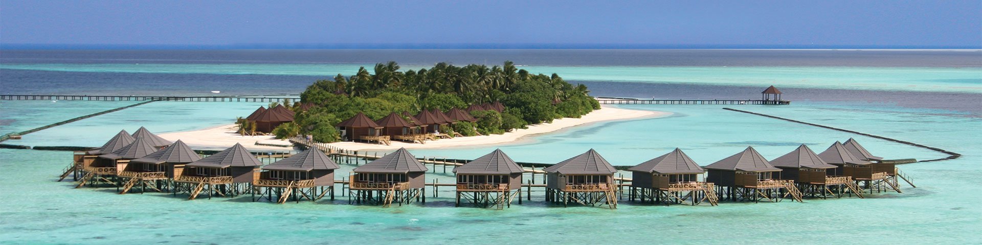 Komandoo Island Resort